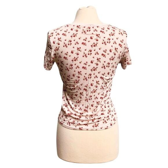 White Ditsy Floral Cropped Tee Shirt - Picture 3 of 8